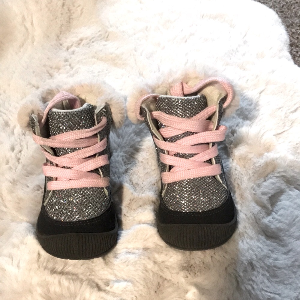 Oshkosh boots.